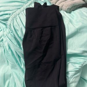 Black High-Waisted Leggings scrunch butt leggings